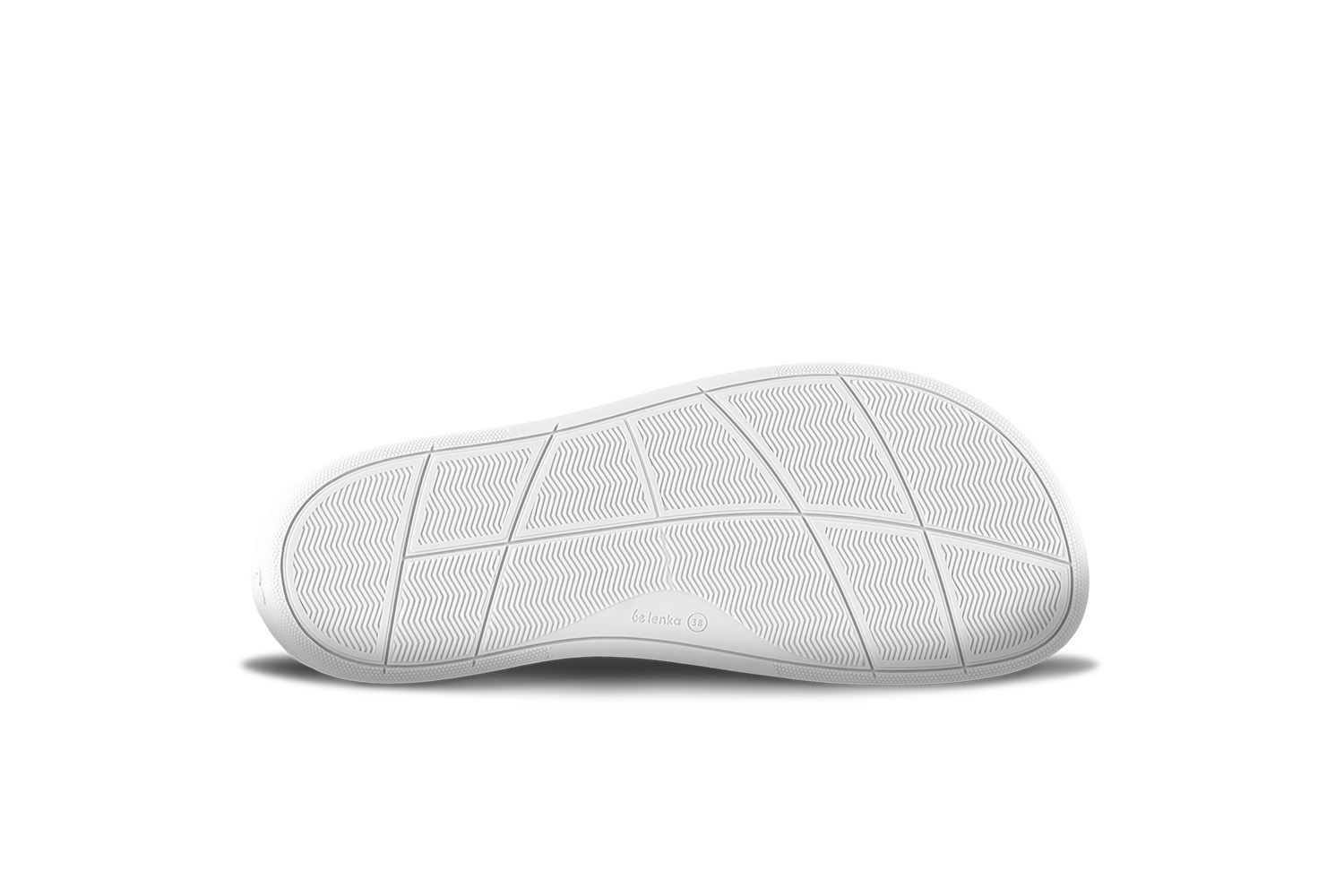 Barefoot scarpe Be Lenka Rebound - All White.





 scarpe estremamente leggere per tutti gli amanti del classico urbano  suola ricucita EverydayComfort Neo per una durata più lunga delle scarpe  logo in tessuto sulla linguetta e sulla tomaia delle sneakers due piccole aperture nella parte interna per l’aerazione

Vantaggi delle scarpe barefoot:
riproducono perfettamente la camminata a piedi nudila forma anatomica fornisce lo spazio sufficiente per le dita lo zero drop della suola mantiene il tallone e la punta alla stessa altezza per una corretta posturala suola, con lo spessore di 5 mm, stimola le terminazioni nervose dei piedii materiali flessibili garantiscono una migliore funzionalità dei muscoli e dei tendini del piedela leggerezza delle scarpe previene la stanchezza delle gambe
Tipo: calzatura da città