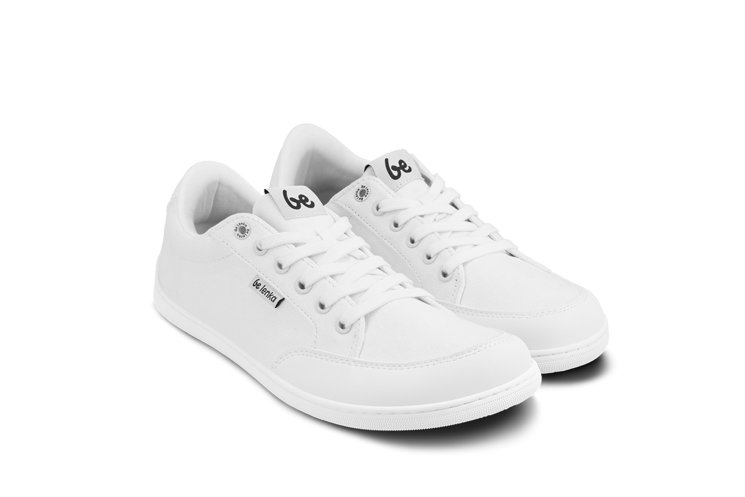 Barefoot scarpe Be Lenka Rebound - All White.





 scarpe estremamente leggere per tutti gli amanti del classico urbano  suola ricucita EverydayComfort Neo per una durata più lunga delle scarpe  logo in tessuto sulla linguetta e sulla tomaia delle sneakers due piccole aperture nella parte interna per l’aerazione

Vantaggi delle scarpe barefoot:
riproducono perfettamente la camminata a piedi nudila forma anatomica fornisce lo spazio sufficiente per le dita lo zero drop della suola mantiene il tallone e la punta alla stessa altezza per una corretta posturala suola, con lo spessore di 5 mm, stimola le terminazioni nervose dei piedii materiali flessibili garantiscono una migliore funzionalità dei muscoli e dei tendini del piedela leggerezza delle scarpe previene la stanchezza delle gambe
Tipo: calzatura da città