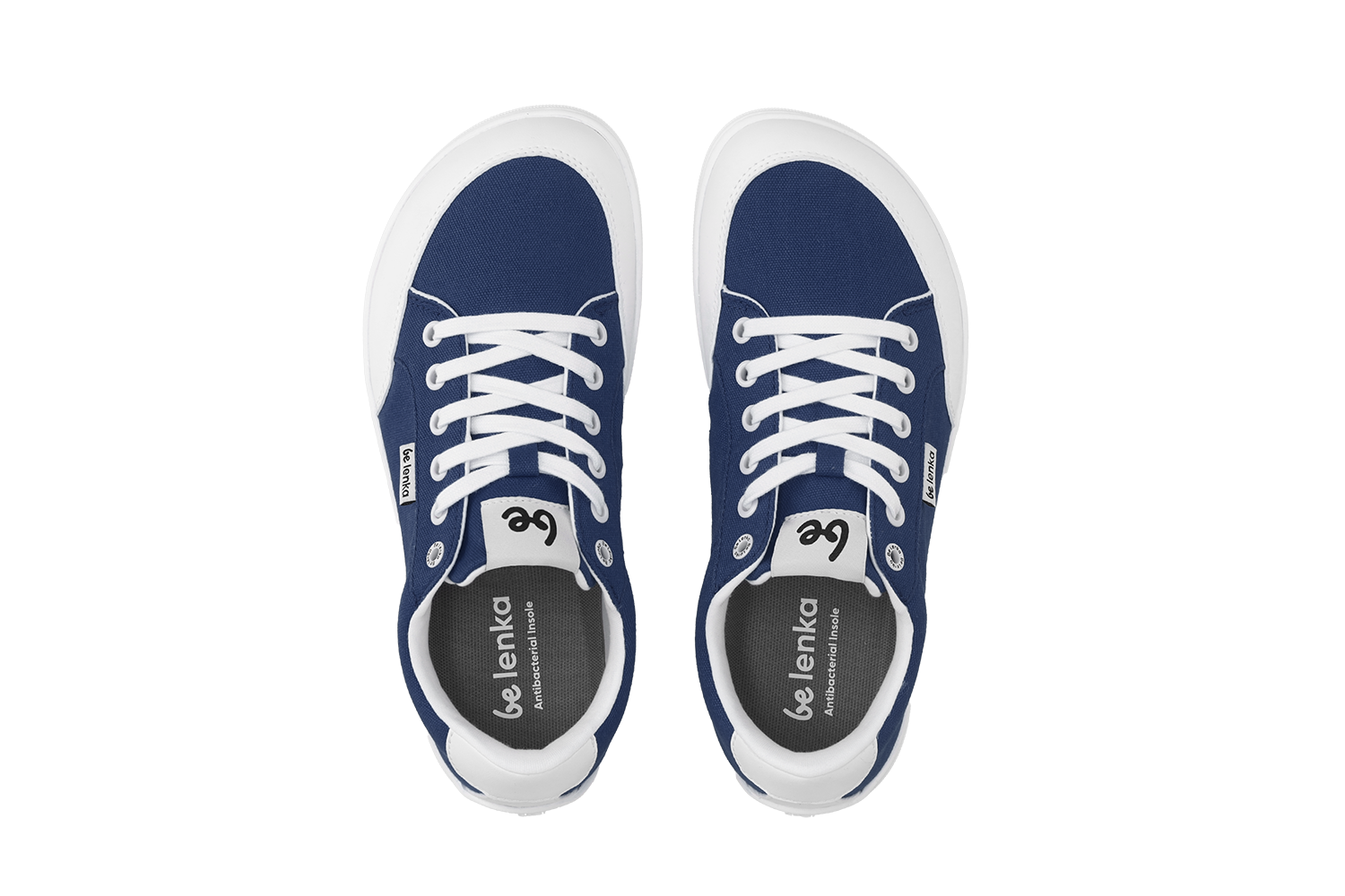 Barefoot scarpe Be Lenka Rebound - Dark Blue & White.





 scarpe estremamente leggere per tutti gli amanti del classico urbano  suola ricucita EverydayComfort Neo per una durata più lunga delle scarpe  logo in tessuto sulla linguetta e sulla tomaia delle sneakers due piccole aperture nella parte interna per l’aerazione

Vantaggi delle scarpe barefoot:
riproducono perfettamente la camminata a piedi nudila forma anatomica fornisce lo spazio sufficiente per le dita lo zero drop della suola mantiene il tallone e la punta alla stessa altezza per una corretta posturala suola, con lo spessore di 5 mm, stimola le terminazioni nervose dei piedii materiali flessibili garantiscono una migliore funzionalità dei muscoli e dei tendini del piedela leggerezza delle scarpe previene la stanchezza delle gambe
Tipo: calzatura da città