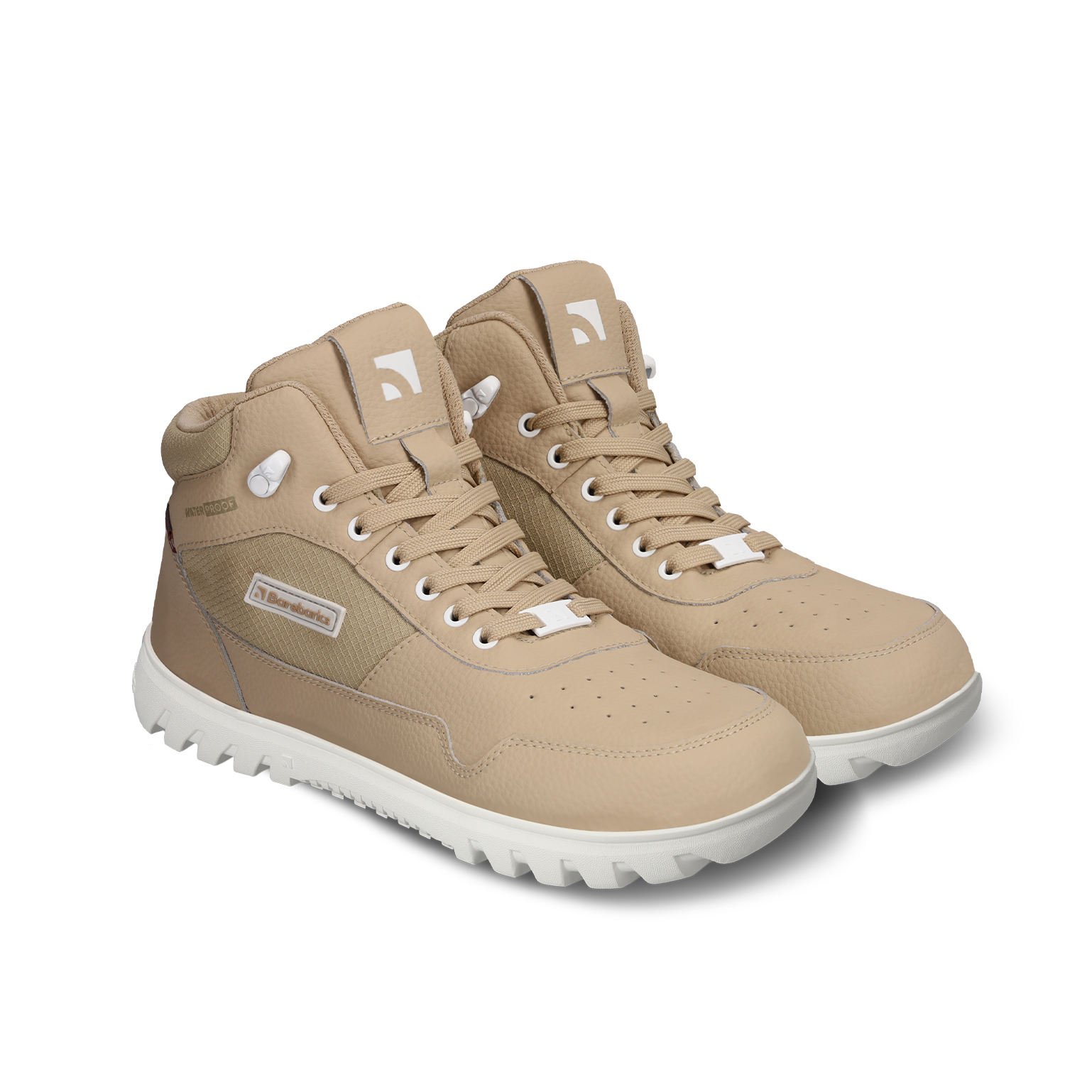 Barefoot scarpe Barebarics UrbanEdge - Beige.
 Le scarpe barefoot imitano perfettamente la camminata a piedi nudi, esattamente come progettato dalla naturaMembrana impermeabile e traspirante (ogni paio è testato per la resistenza all'acqua)La suola Barebarics PowerGrip è dotata di un battistrada che sostiene la tua camminata e previene lo scivolamentoLa tecnologia Primaloft utilizzata è il top tra i materiali termo-isolantiIl logo Barebarics è posizionato sulla scarpa, sui ganci, sui lacci o sulla suolaLa linguetta a soffietto assicura una calzata facile e impedisce l'ingresso di neve o sporciziaScarpe barefoot unisex per i giorni più freddiPer il massimo comfort, si consiglia di abbinarle a calze di cotone
Vantaggi delle scarpe barefoot:
Suola flessibileZero drop: tallone e punta allo stesso livello per una corretta posturaPunta spaziosa per le ditaScarpe leggere