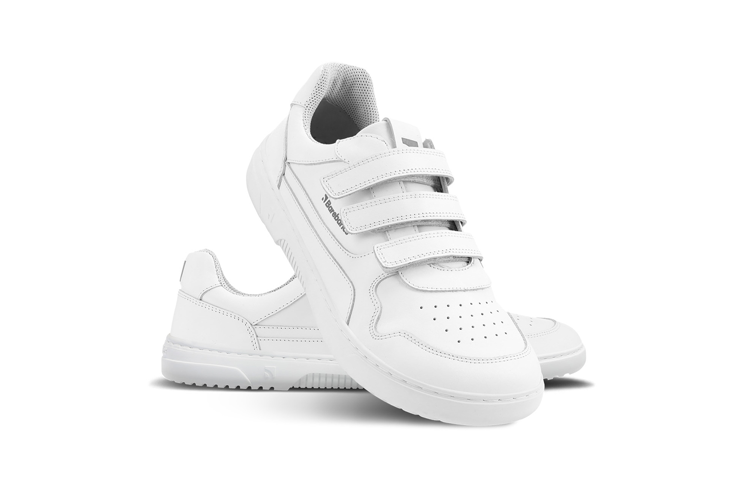 Barefoot Sneakers Barebarics Zing Velcro - All White - Leather.
Forma anatomica - le sneakers rispettano la forma dei piedi.
Più informazioni
calzatura da cittàdesign urbano modernoprogettate e prodotte a mano in UE con materiali locali e sostenibiliottima resistenza e costanza dei colori dei materialidisponibili nelle taglie: 36-47 (secondo le misure europee)