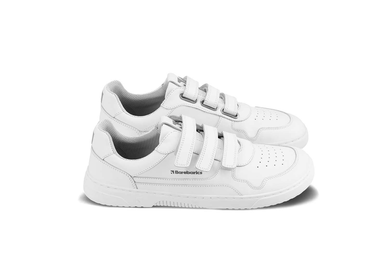 Barefoot Sneakers Barebarics Zing Velcro - All White - Leather.
Forma anatomica - le sneakers rispettano la forma dei piedi.
Più informazioni
calzatura da cittàdesign urbano modernoprogettate e prodotte a mano in UE con materiali locali e sostenibiliottima resistenza e costanza dei colori dei materialidisponibili nelle taglie: 36-47 (secondo le misure europee)