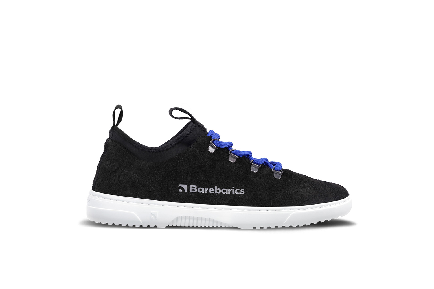 Barefoot Sneakers Barebarics Bronx - Black.
Le sneaker Barebarics sono prodotte utilizzando processi che riducono al minimo l'impatto sull'ambiente.
  La tomaia è composta da pelle e tessuto  La fodera è prodotta in lycra e microfibra  La suola è prodotta in gomma morbida sintetica ed è molto resistente all’usura.




Attributi barefoot
    Forma anatomica – la scarpa sportiva ricalca la forma del piede.

Più informazioni
calzatura da cittàdesign urbano modernoprogettato e realizzato a mano con materiali locali e sostenibili nell’Unione Europeaottima resistenza e consistenza del coloredisponibile nella taglia 36-47 (secondo le misure UE)