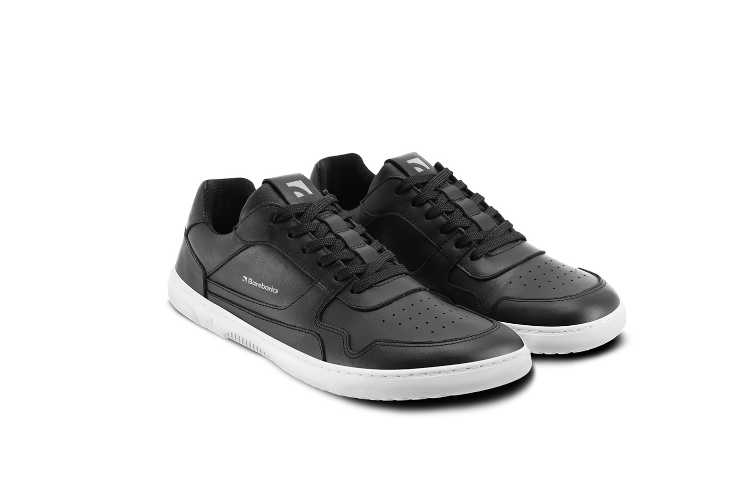 Barefoot Sneakers Barebarics Zing - Black & White - Leather.
Forma anatomica: le scarpe rispettano la forma del piede.
Più informazioni
calzatura da cittàdesign urbano modernoprogettato e realizzato a mano con materiali locali e sostenibili nell’Unione Europeaottima resistenza e consistenza del coloretecnologia Dermodry Coolmax® per il drenaggio dell’umiditàdisponibile nella taglia 36-47 (secondo le misure UE)