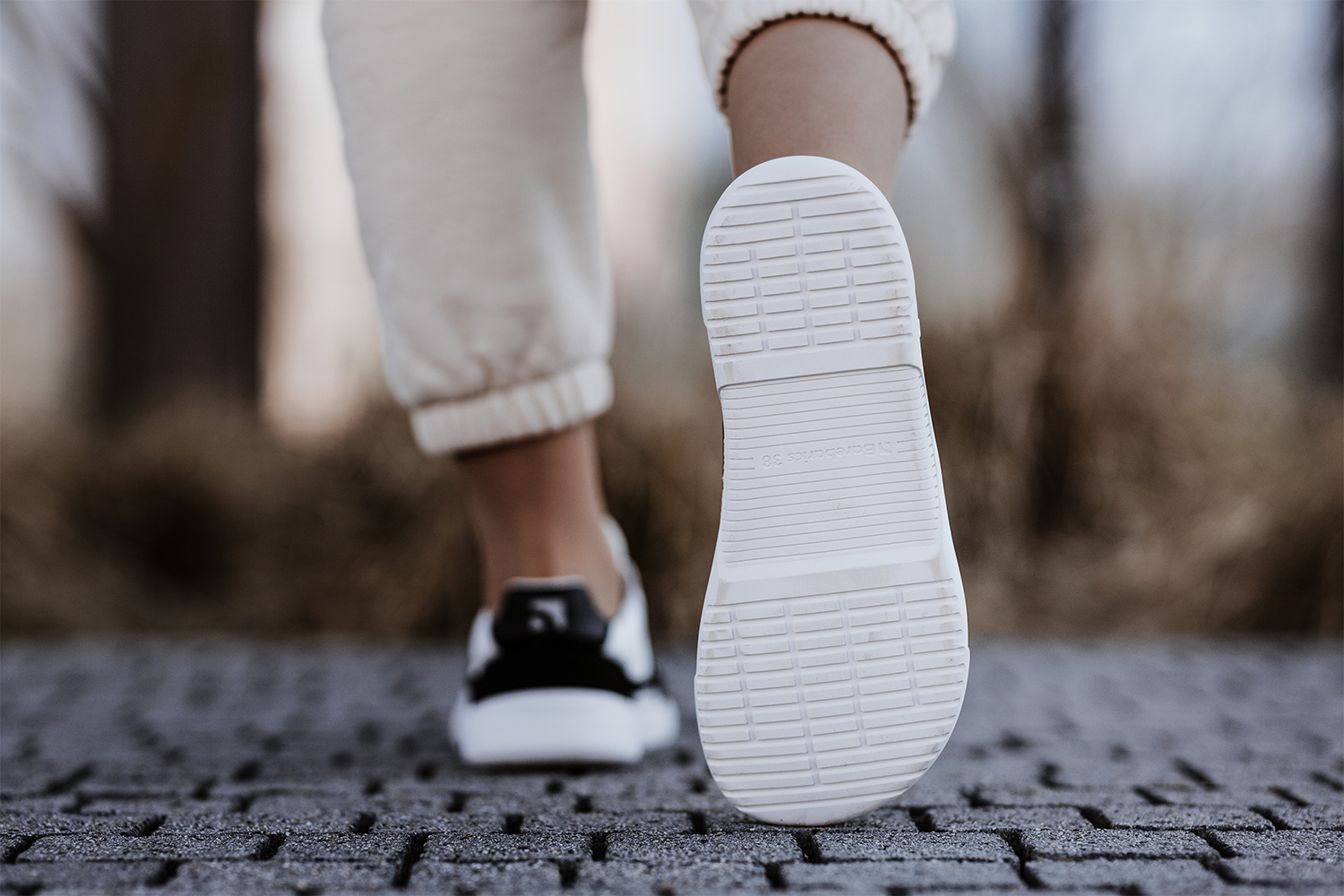 Barefoot Sneakers Barebarics - Zing - White & Black.